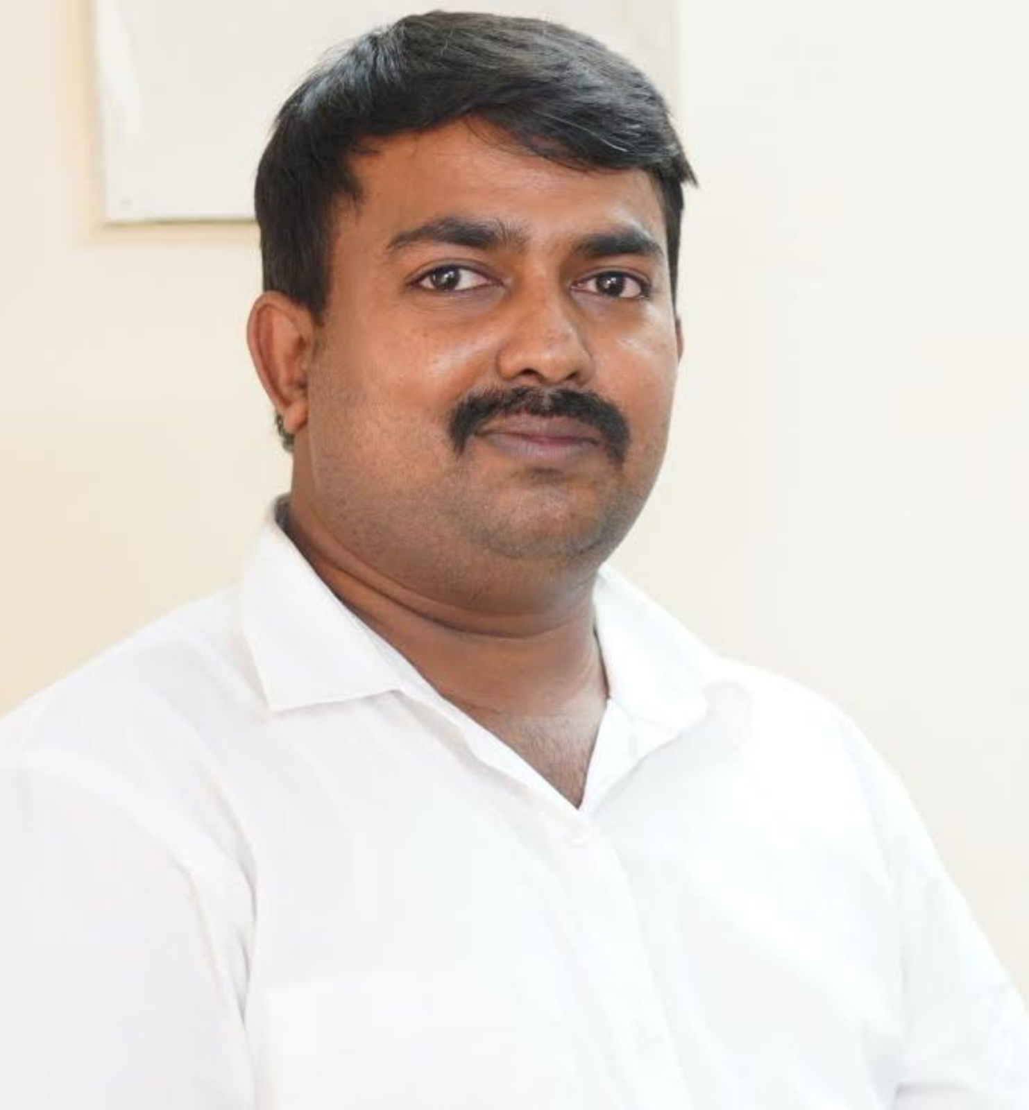 EC Member